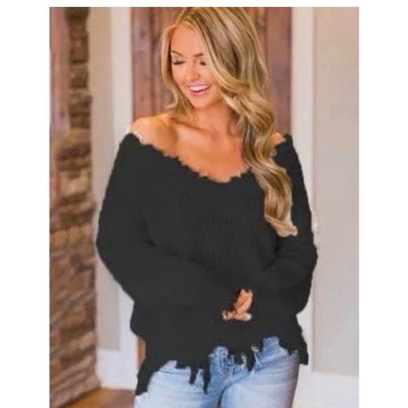 Boutique Black Frayed Distressed Sweater - Picture 5 of 8